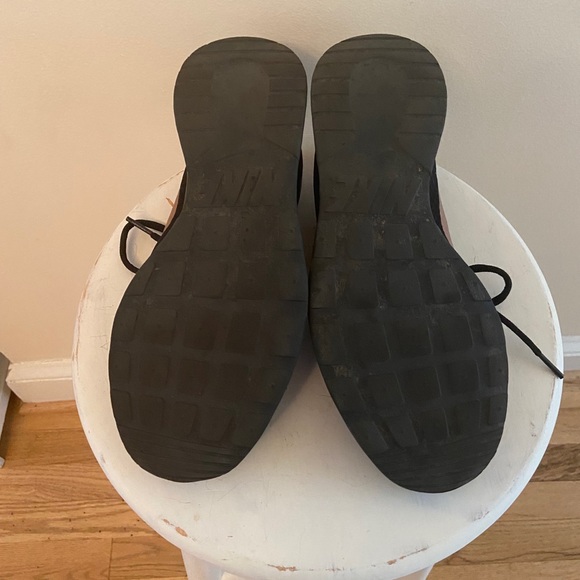 black and rose gold nike sneakers